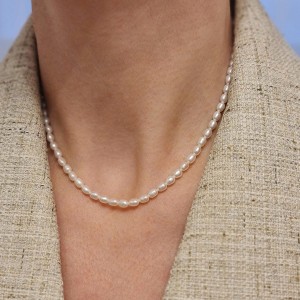 Colier cu perle bob de orez...