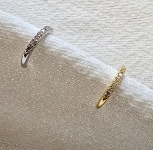 Cercel cuff cu model...